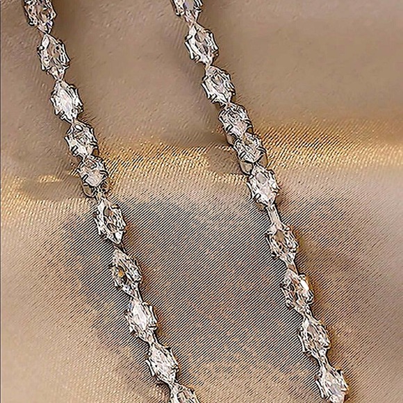 WHITE GOLD ZIRCON DROP DANGLE EARRINGS - Picture 3 of 3